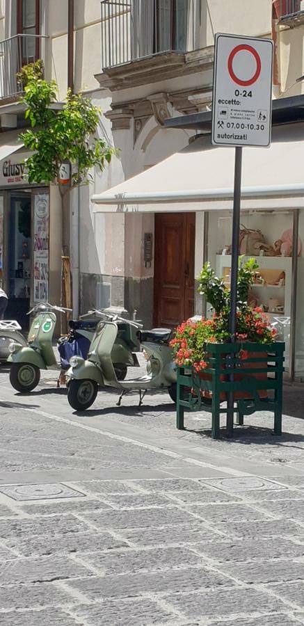 B&B Maison D'Art Sorrento Exterior photo